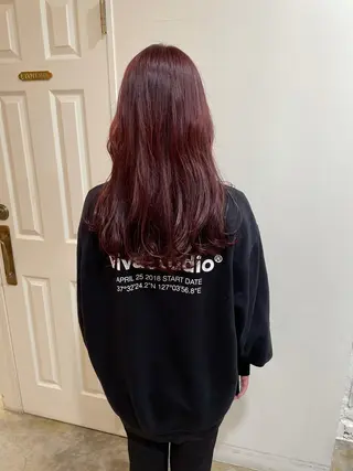 ロング カラー MIOベージュカラー 柔らかいカラーのヘアスタイル