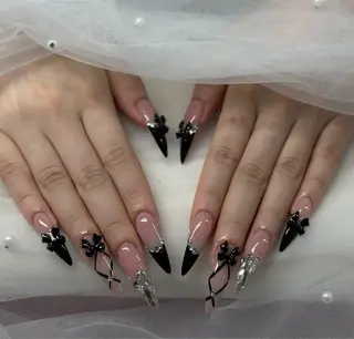 ネイル R Nailのネイルデザイン