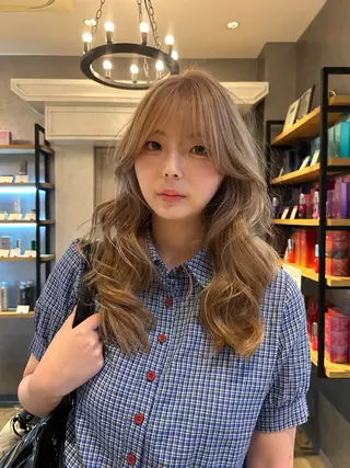 ロング カラー Inity／ Nina✩.*˚のヘアスタイル