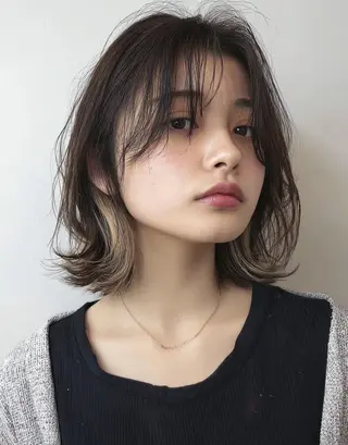 ミディアム カラー デザインカラー✨ 透明感カラー菊地真保のヘアスタイル
