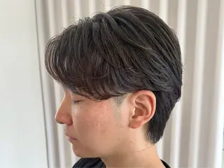 ショート センターパート 韓国ヘア・綾也のヘアスタイル
