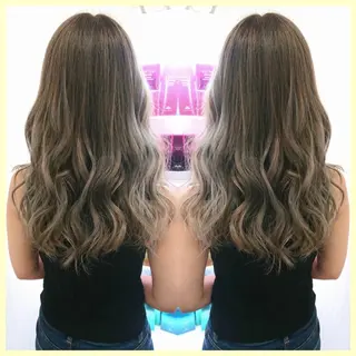 セミロング カラー 🫧あ お🫧 心斎橋のヘアスタイル