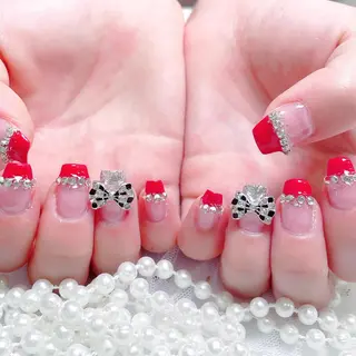 ネイル 🎀まゆ 🪽🐾のネイルデザイン
