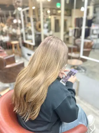 ロング カラー 等々力 唯奈のヘアスタイル