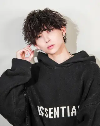 ミディアム パーマ カラー メンズ メンズ特化パーマ& カラー🔥浅野士稀のヘアスタイル