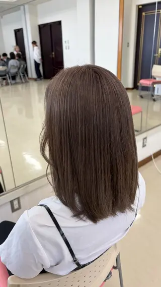 セミロング カラー 🎀透明感カラー /ケアブリーチ🎀のヘアスタイル