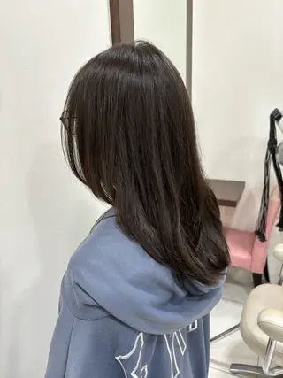 ロング 三 嶋のヘアスタイル