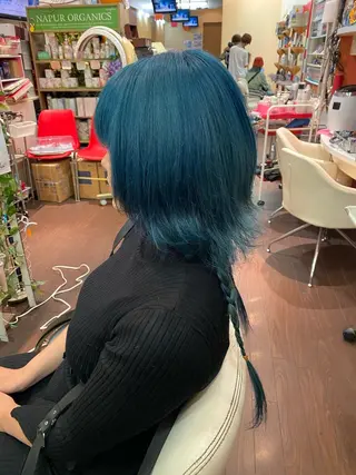 セミロング ゆぴ☾‪/推しカラー /ハイトーンのヘアスタイル