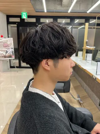 ミディアム パーマ メンズ 🏅メンズ特化 ヤマクラ タイキのヘアスタイル