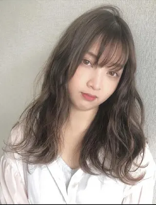 ロング カラー 齊藤 舞風のヘアスタイル