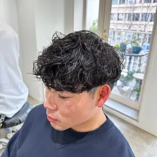 ショート パーマ メンズ 【海外風ヘア、 似合わせ】KAEDEのヘアスタイル