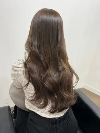 ロング オリーブカラー/ 透明感/まいのヘアスタイル