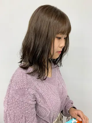 ミディアム カラー 👑満足度1000% 重村 春奈👑のヘアスタイル