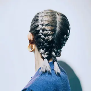 ミディアム カラー ヘアアレンジ ヤノ ナオミのヘアスタイル