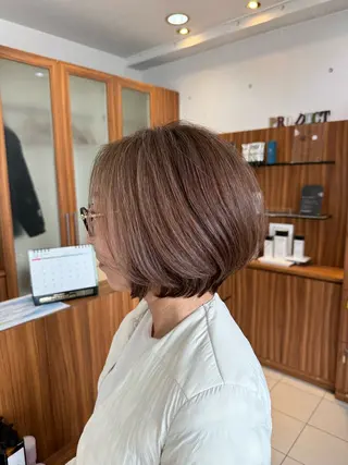 ショート 髪質改善×白髪ぼかし 美容師✂️武澤龍賀のヘアスタイル