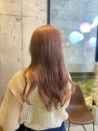 ロング カラー 佐々木 彩乃のヘアスタイル