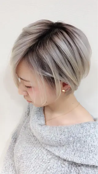 ショート カラー ❄ブリーチカラー❄ 佐原昌樹のヘアスタイル