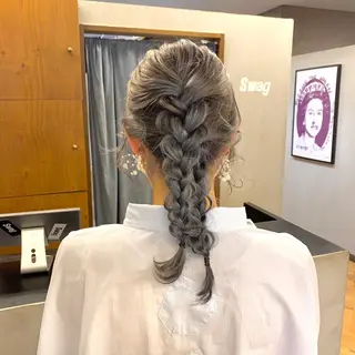 セミロング 前川 朋香のヘアスタイル