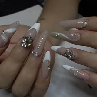 ネイル エリ🫧 nail池袋東口のネイルデザイン