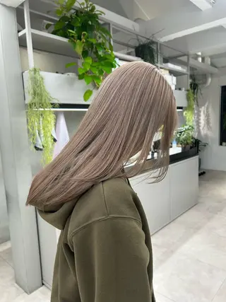カラー lomalia moekaのヘアスタイル