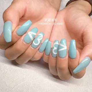 ネイル R inのネイルデザイン