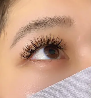 マツエク・マツパ eyelash Anmut Lunaのマツエク・マツパデザイン