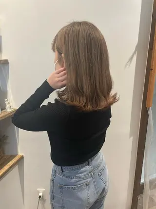 ミディアム 山本 愛永のヘアスタイル