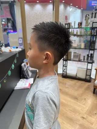 メンズ 大橋 拓実のヘアスタイル