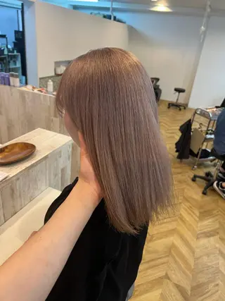 ミディアム カラー ブリーチ特化 梅田本多翔のヘアスタイル