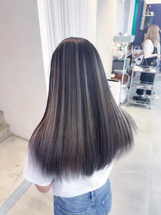 セミロング カラー BOX mico.のヘアスタイル