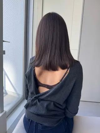 ミディアム カラー レイヤーカット 鈴木駿介のヘアスタイル