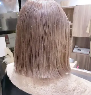 ミディアム RINA /MaisonINEのヘアスタイル