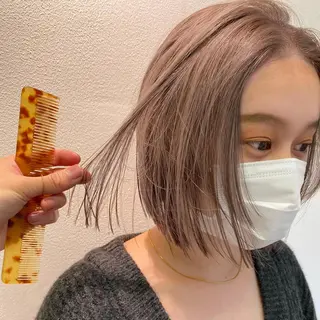 ミディアム カラー 顔周りレイヤーカット ブリーチminamiのヘアスタイル