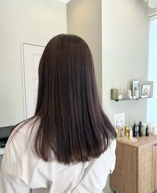 セミロング カラー 佐藤 優衣のヘアスタイル