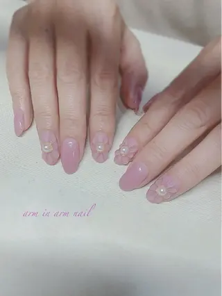 ネイル arm in arm ︎✿Yamamotoのマツエク・マツパデザイン