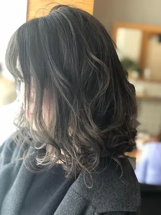 ミディアム カラー パーマ ヘアアレンジ 鳴海 悠のその他イメージ