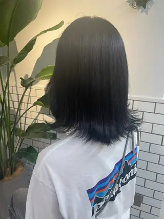 ミディアム カラー 松井 悠希のヘアスタイル