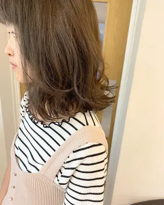 ミディアム カラー クニモトハルナ ボブ/柔らかカラーのヘアスタイル