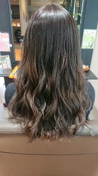 セミロング 三好 麻美のヘアスタイル