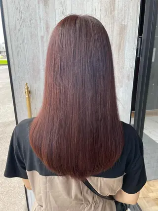 ロング カラー 岡村 真子のヘアスタイル