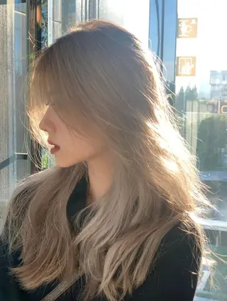 セミロング カラー ヘアアレンジ 🇰🇷韓国ヘア/ sumireのヘアスタイル