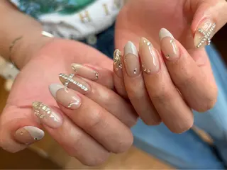ネイル Ravi【胡町】 伊藤のネイルデザイン