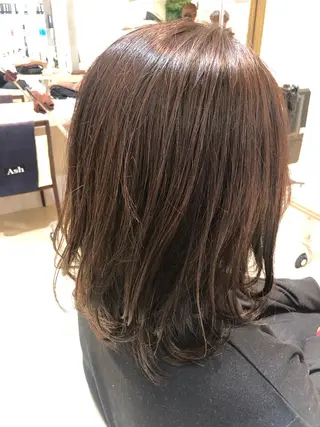 セミロング 似合う髪型見つけます AYAKAのヘアスタイル