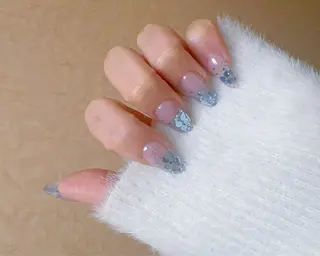 劉 コンのネイルデザイン