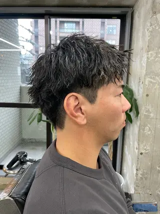 ショート カラー パーマ ヘアアレンジ メンズ 亀井隆汰/メンズ専門 パーマ/フェード可のヘアスタイル