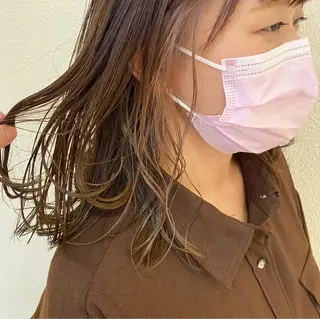 セミロング カラー 中川 茜里のヘアスタイル