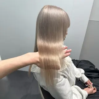 ミディアム カラー 💫艶ハイトーン×髪 質改善💫リュウトのヘアスタイル