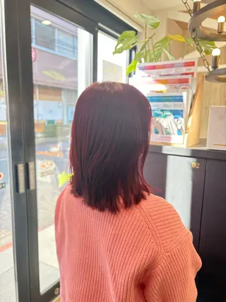 ミディアム 飯田 真季のヘアスタイル