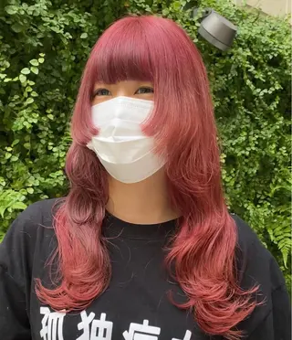 ミディアム カラー 横尾 歩のヘアスタイル
