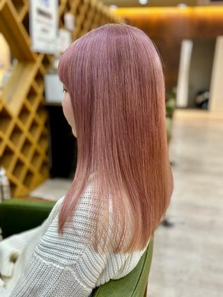 セミロング カラー 沖野 愛恵のヘアスタイル